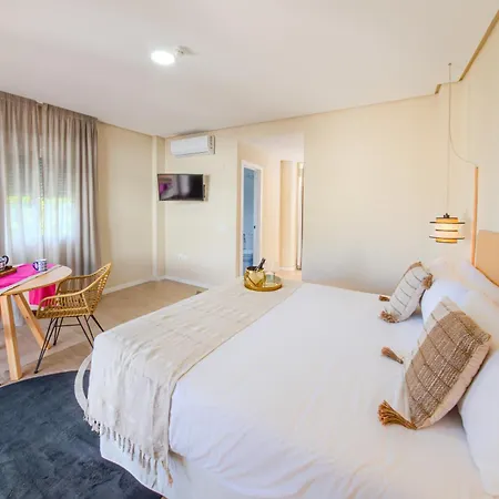 Vive Costa Azul Szálloda 3*